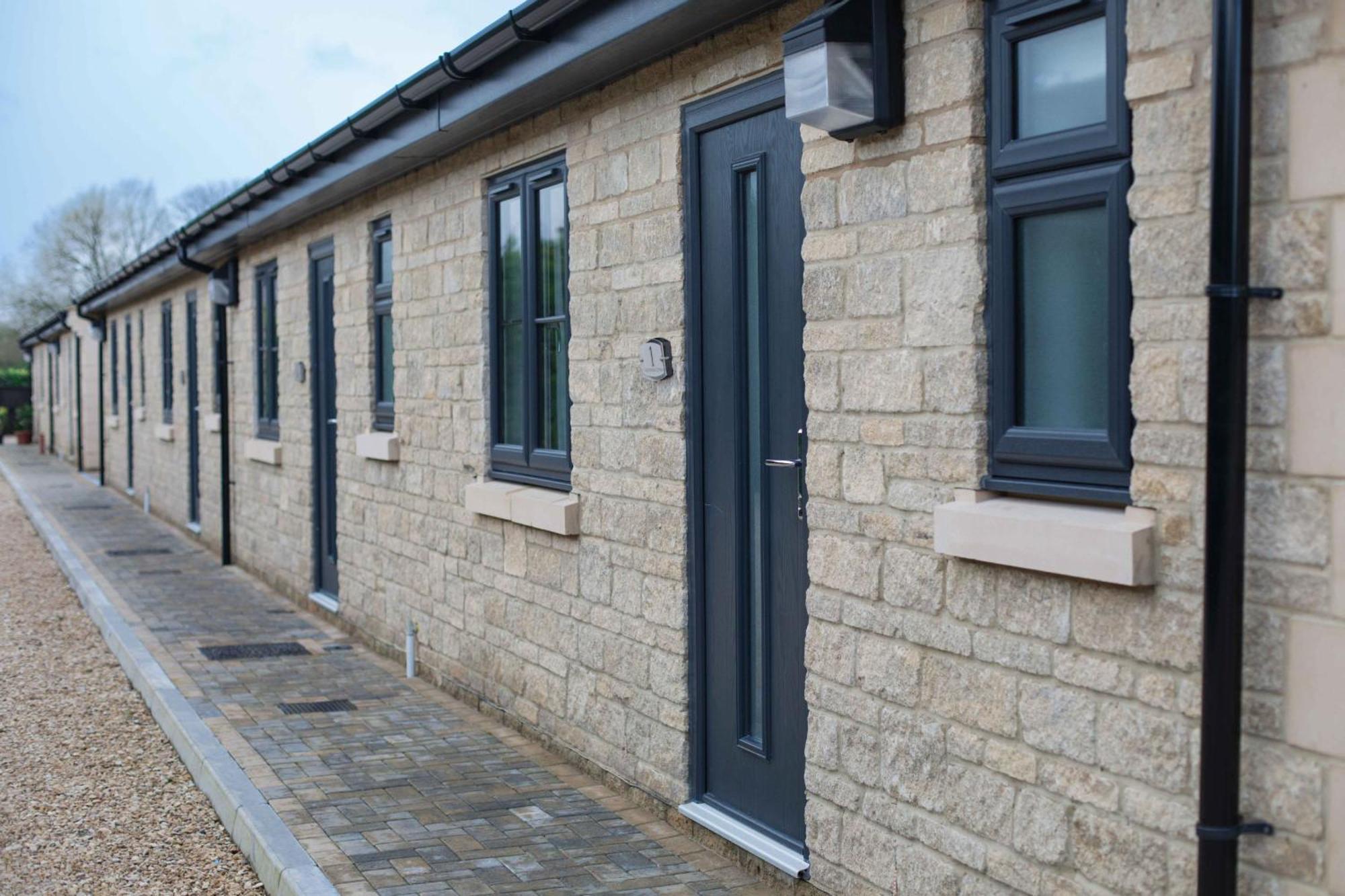 Ascot Cottage Сайърънсестър Екстериор снимка